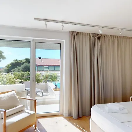 Luxury Zoe Komiža