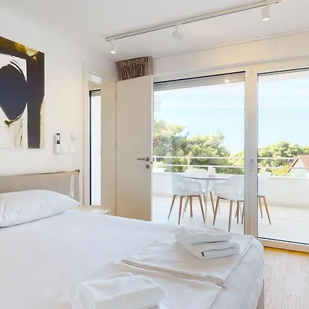 Zoe Apartment *