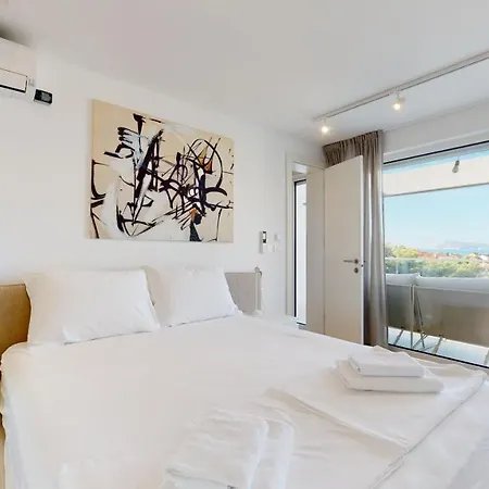 Zoe Apartment *